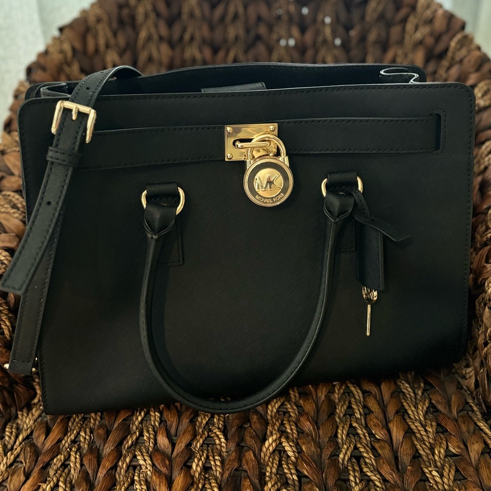 NWOT!!! Michael Kors Hamilton Large Saffiano Tote Bag, Black